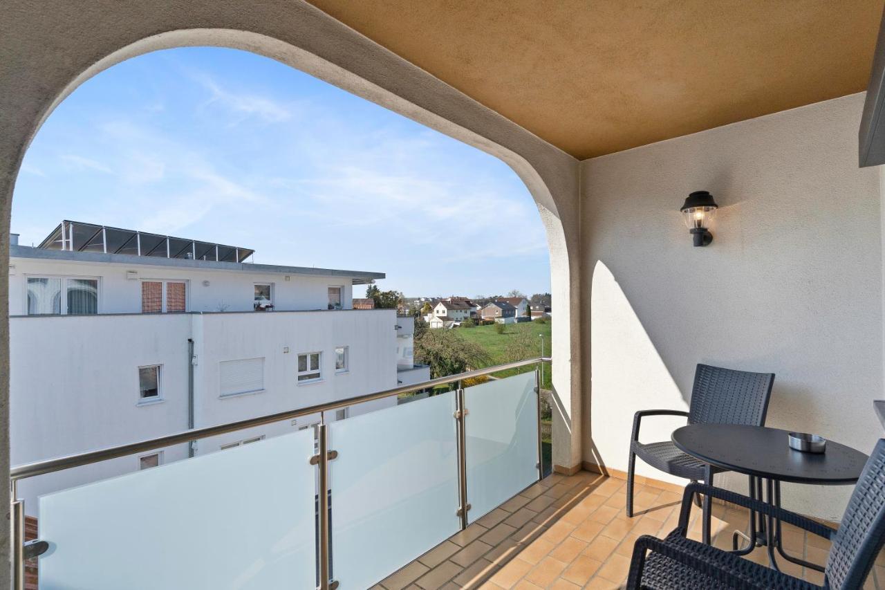 Hotel Adler Friedrichshafen Luaran gambar