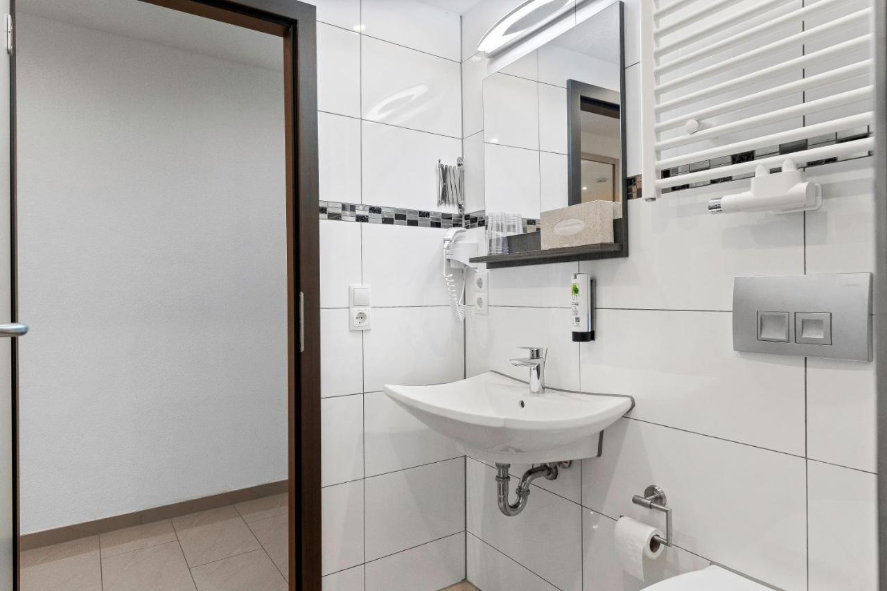 Hotel Adler Friedrichshafen Luaran gambar